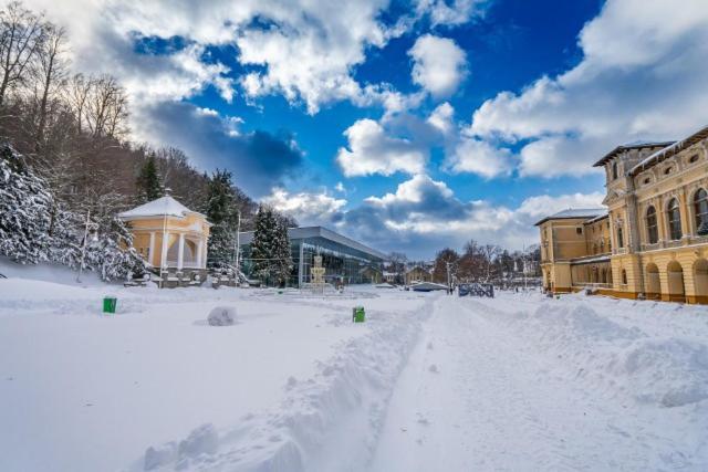 Osrodek Wypoczynkowy Gromada Krynica-Zdrój Exterior foto